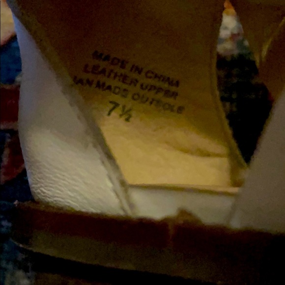 Elliot Lucca Leather Lena Sandals - Picture 7 of 8